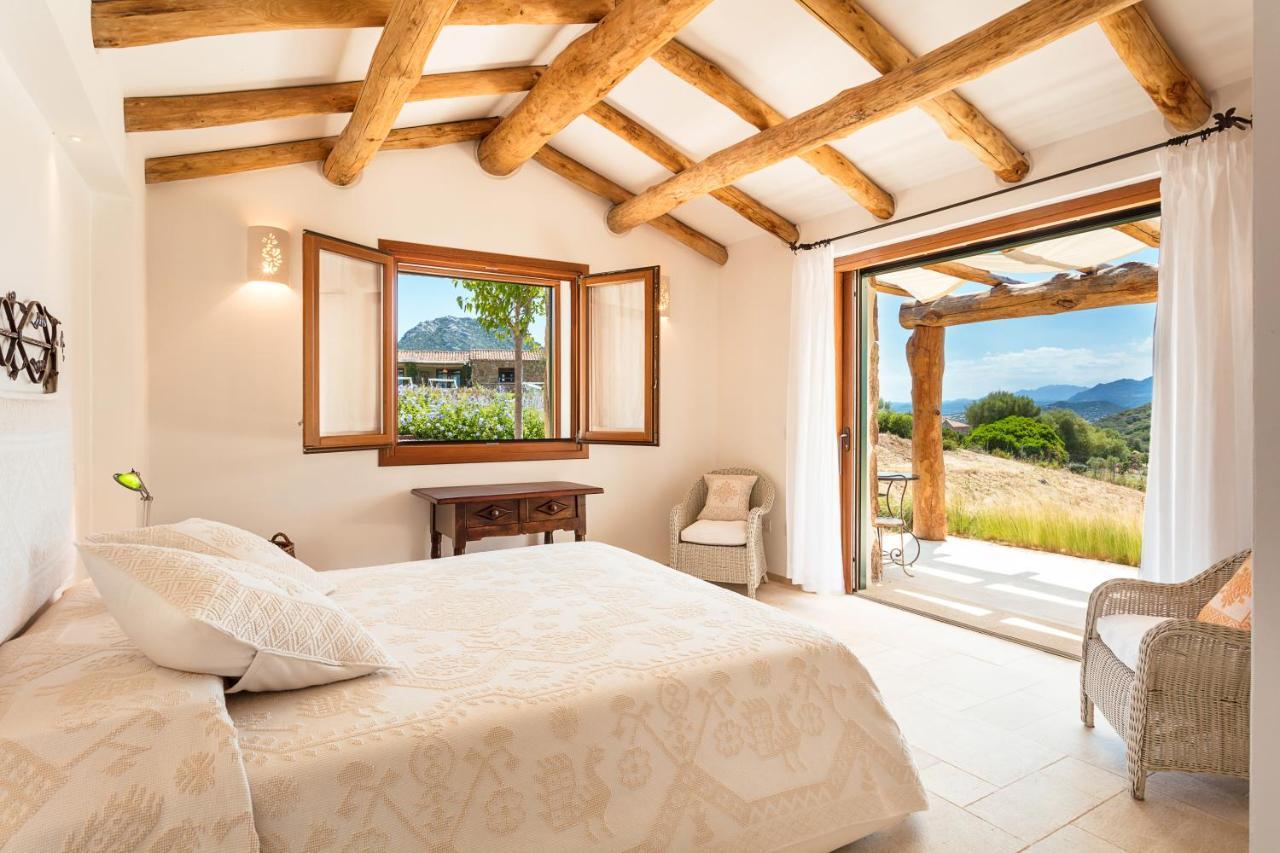Albero Capovolto Bed & Breakfast Голфо Аранчи Екстериор снимка