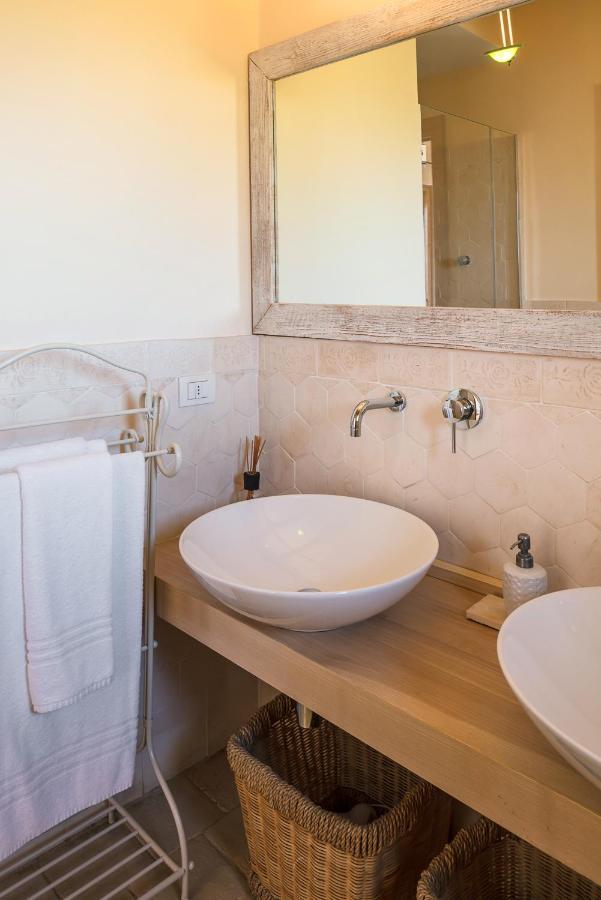 Albero Capovolto Bed & Breakfast Голфо Аранчи Екстериор снимка